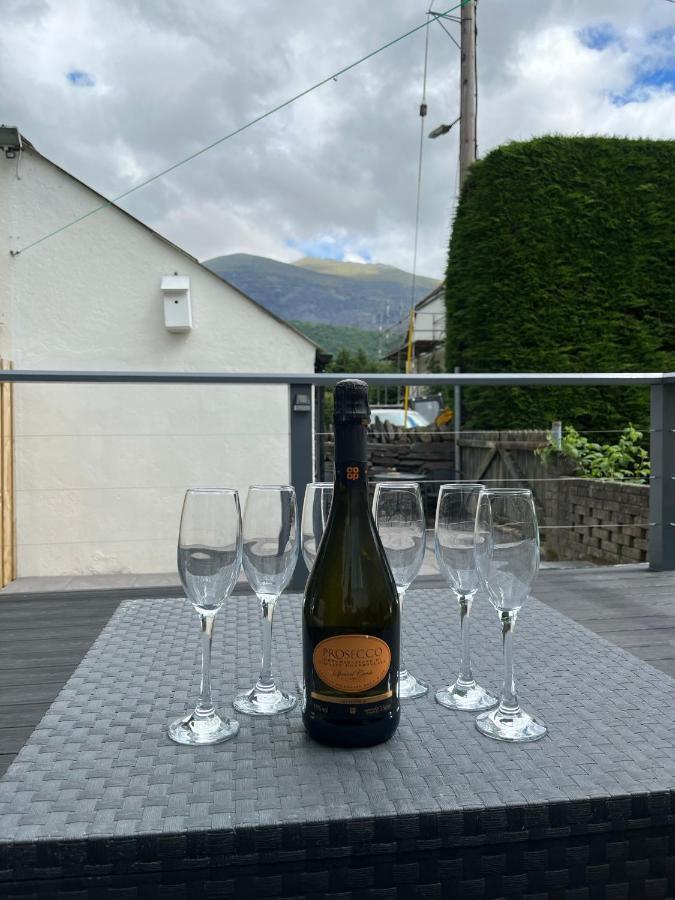 Villa 4-6 Guests In Centre Location With Stunning Views Llanberis Esterno foto