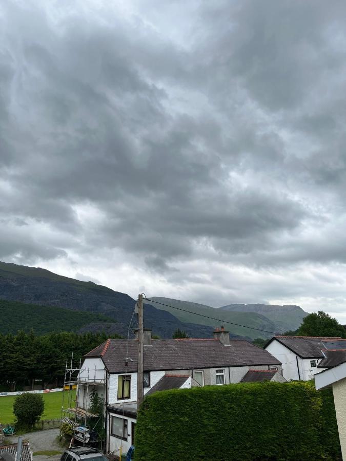 Villa 4-6 Guests In Centre Location With Stunning Views Llanberis Esterno foto